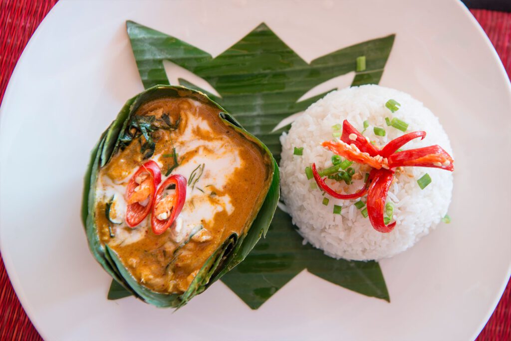 curry in banana leaves with rice