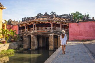 Woman walking towards the japanese bridge