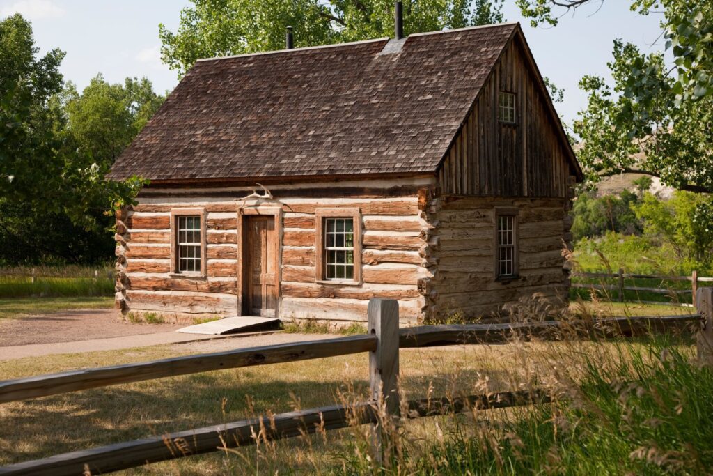 Teddy Roosevelt's Maltese Cross Log Cabin