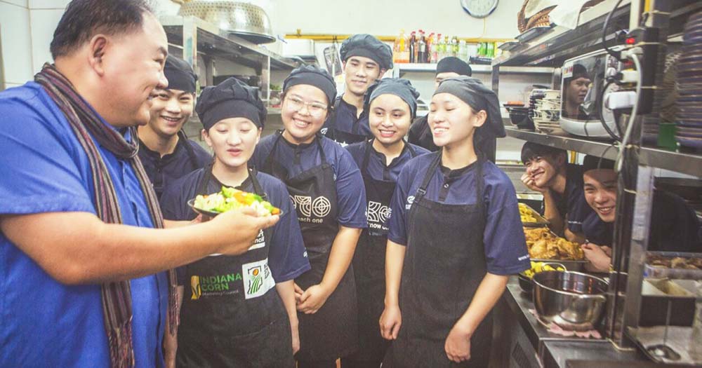 Travellers will visit KOTO Van Mieu restaurant in Hanoi