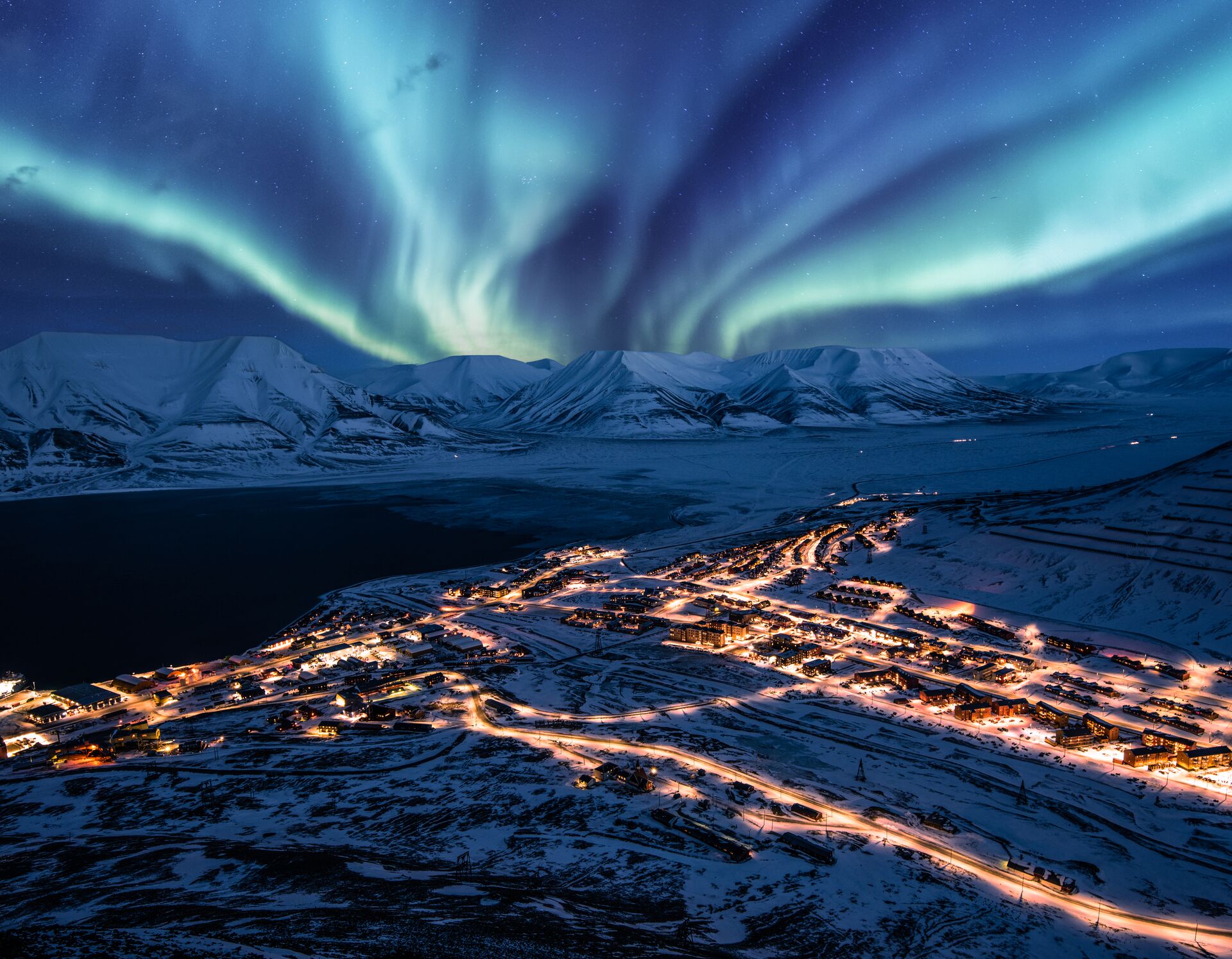 Polar Night Svalbard Adventure World Adventure World Polar Night Svalbard Adventure World Adventure World