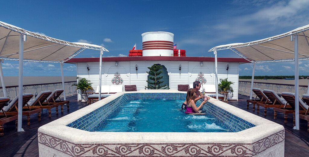 Medium RGB LEX Ship The Jahan Exterior Pool HL 00060
